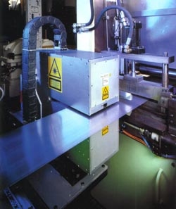 Produkt Doppelseitige Laser-Dickenmessung Lepton vom Hersteller NoKra Optische Prüftechnik und Automation