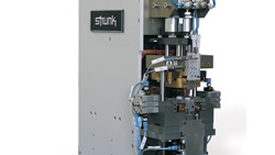 Applikation Kompaktieren und Widerstandschweißen von Airbagkabeln vom Hersteller STRUNK ConneCT automated solutions